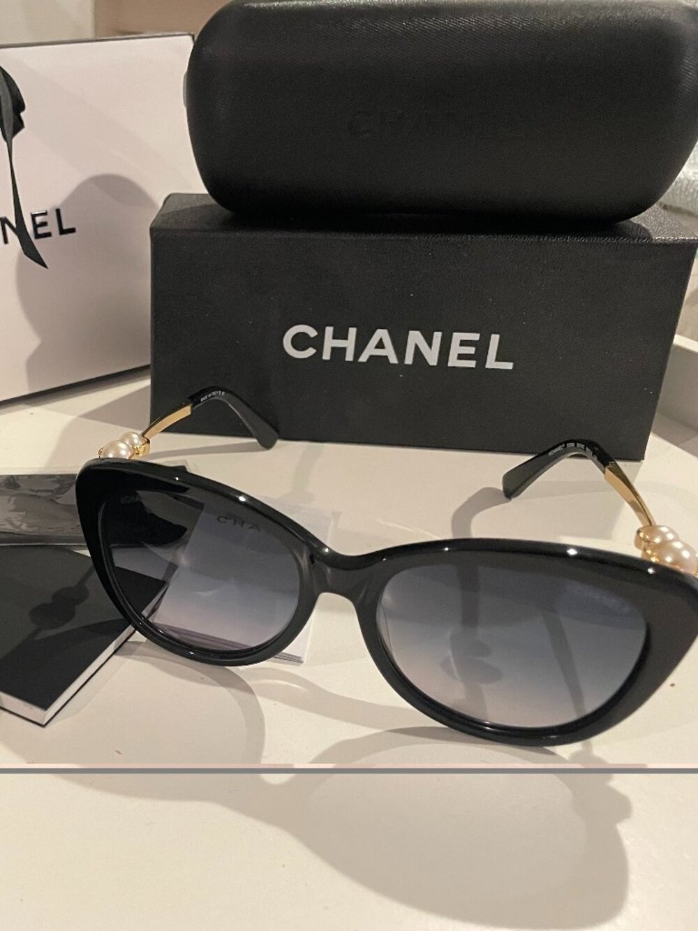 NWT Authentic Chanel Pearl Sunglasses w/Two free gifts